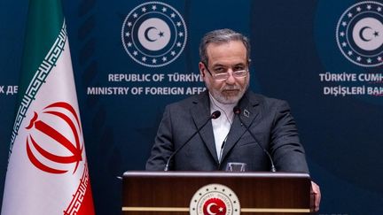 Iran : Téhéran prêt à négocier sur le nucléaire avec les Etats. El título no debe incluir