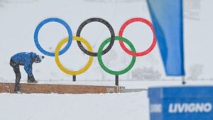 Le sport sur Franceinfo : le biathlon, lessor du sport féminin et les préparatifs des Jeux