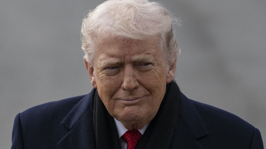 En attendant la vente totale du Groenland, Donald Trump impose de nouveaux droits de douane à