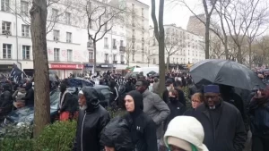 Mort dEl Hacen Diarra en garde à vue : des centaines de personnes défilent pour exiger Justice
