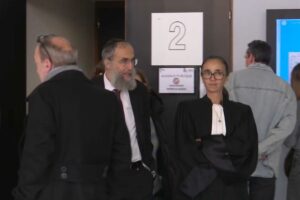 Agression dun rabbin à Neuilly-sur. El título no debe incluir ningún código HTML o etiquetas