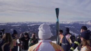 Jeux olympiques dhiver 2026 : les bénévoles expriment leur désir de voir les préparatifs