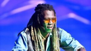 Le rappeur Doums face à la justice en juin pour des violences conjugales de 2017 à 2025.. El