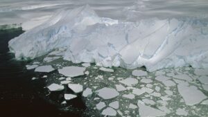 Antarctique : un plongeur de lInstitut polaire français porté disparu sous la glace en Terre