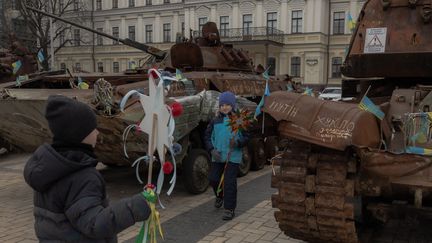 Enfants ukrainiens : entre bombardements, exils et cauchemars de la guerre. El título no debe