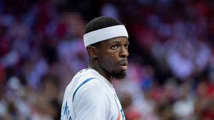 Basket : les Bleus triomphent face à la Hongrie en route vers le Mondial 2027. El título no debe
