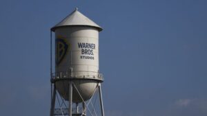 Paramount Skydance va acquérir Warner Bros Discovery pour 110 milliards de dollars, créant un