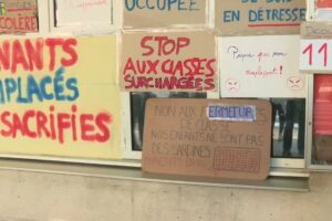 Les enfants en sont à leur cinquième professeur remplaçant : des parents redoutent des