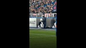 Nous avons suivi les ramasseurs de balles au tournoi des Six Nations. El título no debe incluir