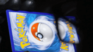 Braquages : des collectionneurs de cartes Pokémon victimes de vols organisés. El título no debe
