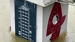 Inondations : La Loire Aval sous vigilance orange, la décrue amorcée, une trentaine de rues