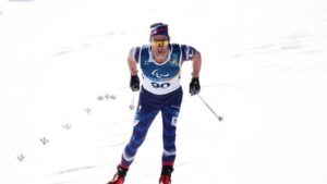 Jeux paralympiques 2026 : lhymne chinois sélève quatre fois en biathlon individuel, les