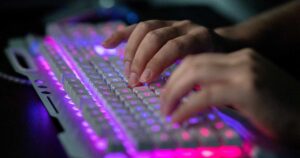 Blanchiment, cartes bancaires volées, serveurs détruits : YggTorrent, la chute imprévisible dun