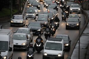 Des écologistes veulent transformer le périphérique en boulevard urbain avec des passages