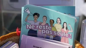 Mieux informées, plus fortes : un van itinérant pour renseigner les femmes sur leurs droits. El